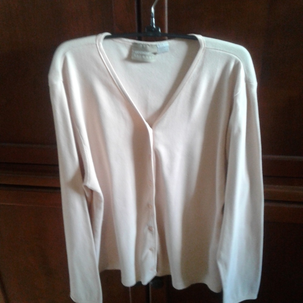 Liz Claiborne silk ribbing on light salmon top